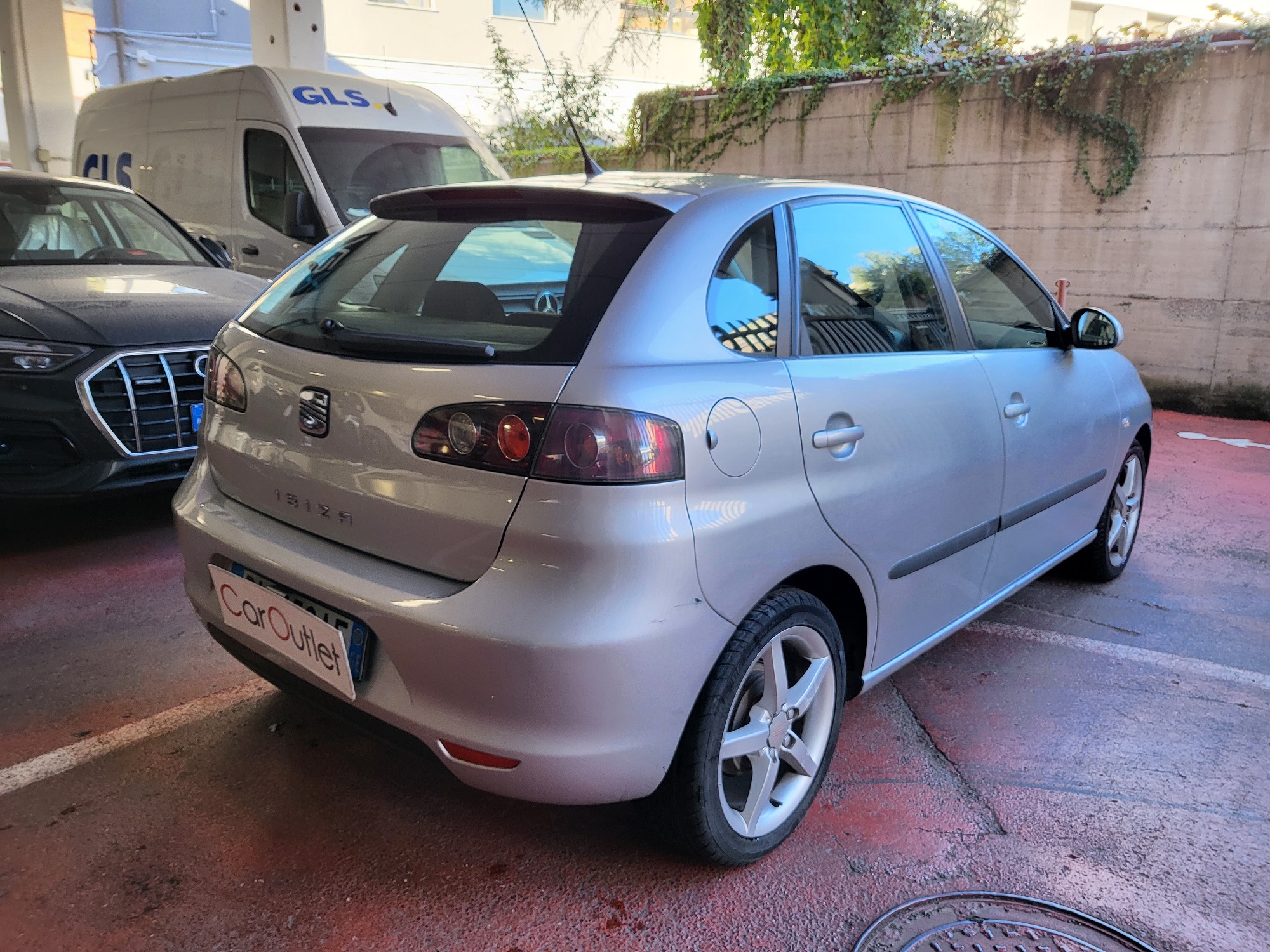 SEAT Ibiza 1.4 16V 85CV 5p. Stylance Benzina usata - 2