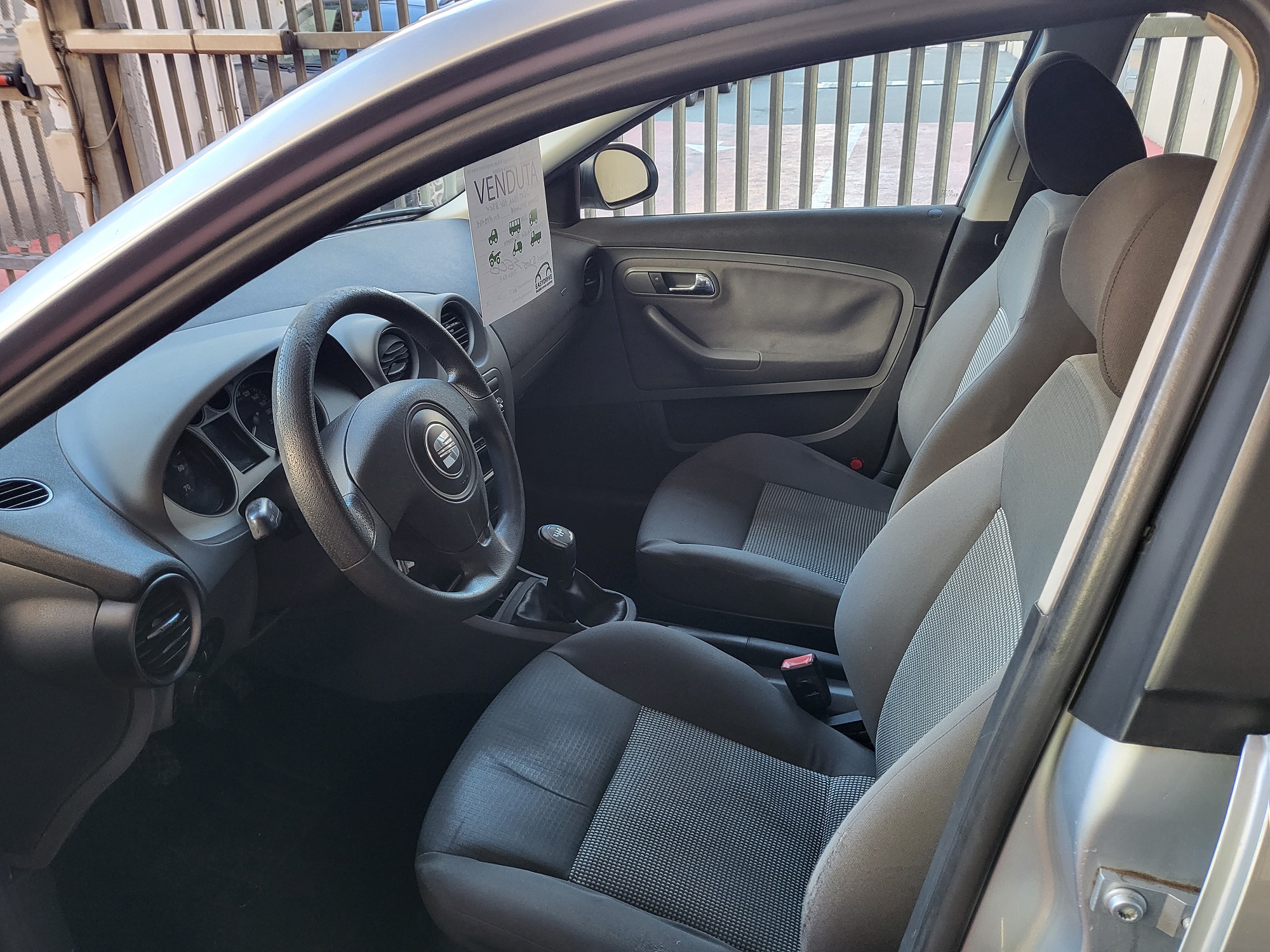 SEAT Ibiza 1.4 16V 85CV 5p. Stylance Benzina usata - 4