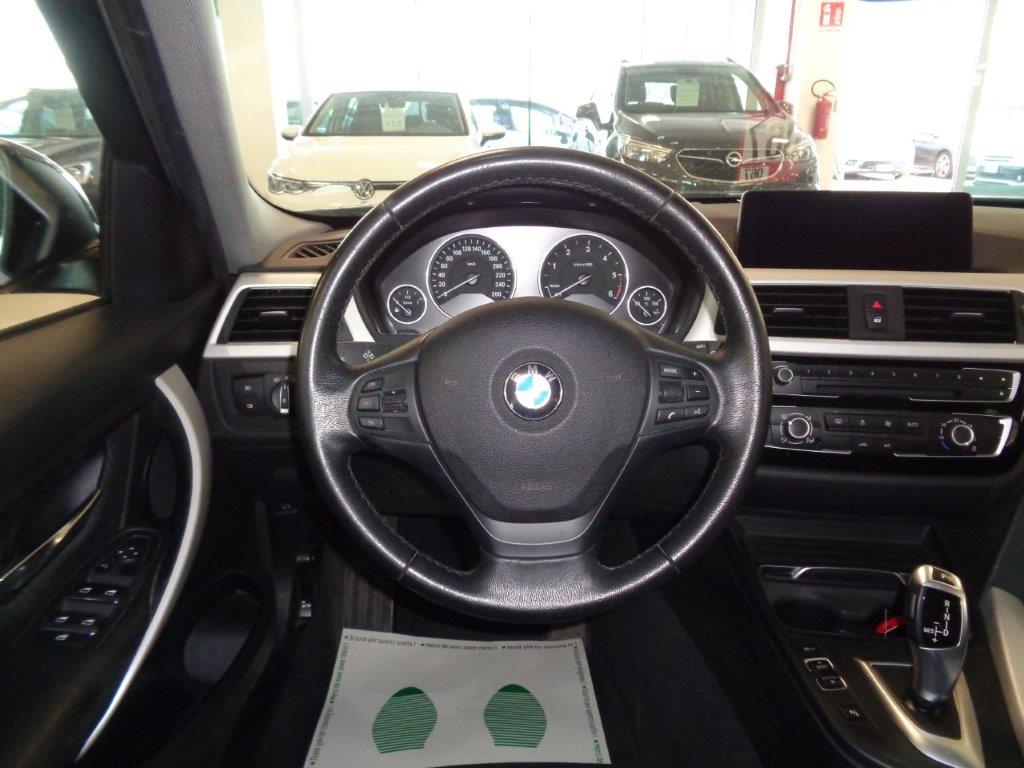 BMW 318d Touring Business Advantage aut. Diesel usata - 3