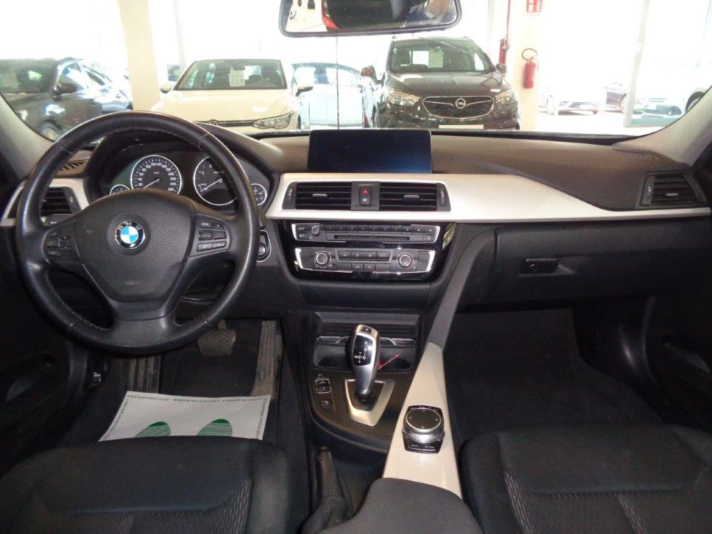 BMW 318d Touring Business Advantage aut. Diesel usata - 4